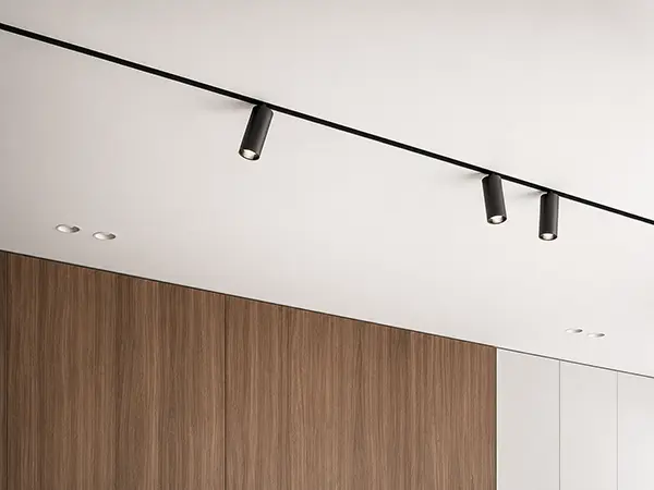 Spotlights & Linear Lighting